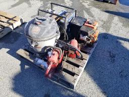 Pompe à eau, scie à chaine, génératrice