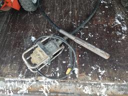 Vibrateur à ciment