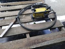 Vibrateur à ciment