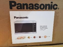 Four micro onde Panasonic 1.3 pi cu