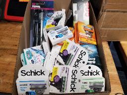 Lot de lames de rasoir variées et plus