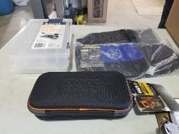 10 Organisateurs en paquet de 2, 2 paquets de 2 étuis à fermeture éclair, 1 étui rigide