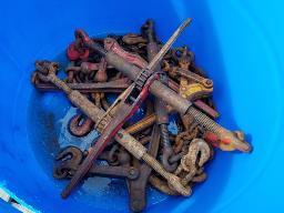 Lot de tender à chaine et chaines