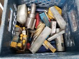 Environ 100 Mèches variées pour machiniste