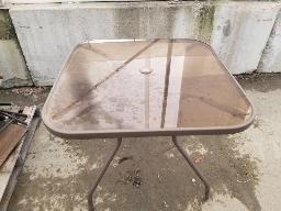 Meubles de jardin: 6 Chaises pliantes et table 34x34