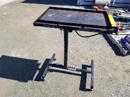 Table de travail sur roulettes