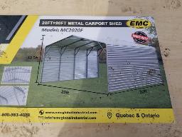 2025 EMC, Abri en métal 20x20x12.5, boîte 80''x39''x18''