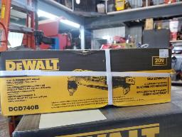 2025 DEWALT, Perceuse-visseuse à angle 20V lithium, batterie et chargeur non-inclus