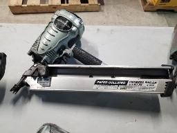 HITACHI-Cloueuse à charpente 3''1/2