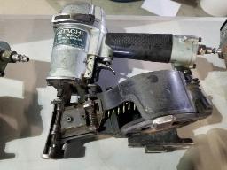 HITACHI-Cloueuse à bardeaux 1''3/4