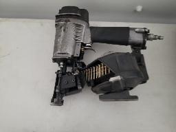 Cloueuse à bardeaux à air