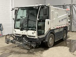 2016, BUCHER CITY CAT 5006XL, CAMION  BALAI DE RUE    6 ROUES,