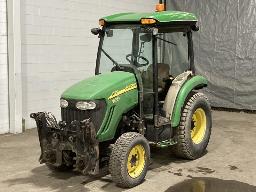 2009, JOHN DEERE 3720, TRACTEUR    PRISE DE FORCE 30HP