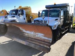 2005, INTERNATIONAL 7400, CAMION À 6 ROUES    BENNE,ÉPAN.,CHA.-NEIGE