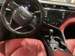 RETIR&Eacute;-2020, TOYOTA CAMRY XSE, AUTOMOBILE AWD