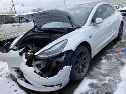 2020, TESLA 3, AUTOMOBILE ÉLECTRIQUE AUCUNE CLÉ