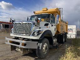 2014, INTERNATIONALE 7600, CAMION À 10 ROUES BENNE PNBV: 29 937kg