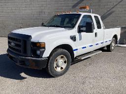 2008, FORD F-250 XL, CAMIONNETTE    AVEC MONTE-CHARGE