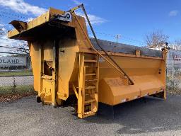 2010, POULIN B4SRP3000, BENNE