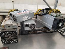 ANTMINER, 2 machines à crypto S9-13.0T