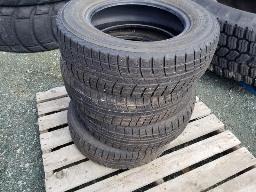 YOKOHAMA ICEGUARD, 4 pneus 175/70R14