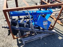 Tarière attache skid steer avec 3 mèches