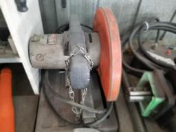 Bridge port et scie à métal