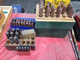 Poinçon alpha et numérique