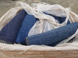 Lot de 110 tapis commercial (approximatif) 33''x54''