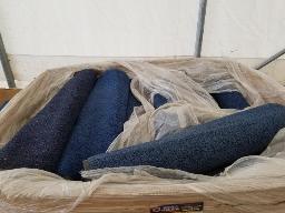 Lot de 75 tapis commercial (approximatif) 33''x16''