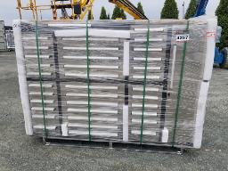 2025 CHERY, Établi 35 tiroirs, 2 cabinets, stainless, 87''x57''x22''