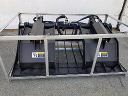 2025 CHERY, Godet à grappin 72'' , boitier 76''x43''x31'' Série: 001402135, 668 lbs