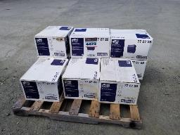 TORK, 9 Distributeurs mécanique de rouleau serviette à main