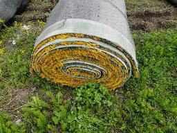 Rouleau de tapis gazon, environ 15' de long, ancien terrain de football