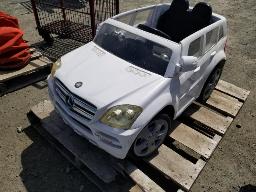 MERCEDES- Voiture à batterie pour enfant 