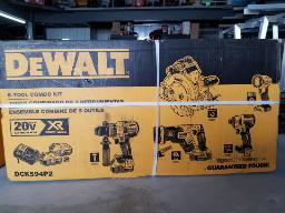 DEWALT-Ensemble de 5 outils: Scie circulaire, scie va et vient, perceuse, impact, lampe, 2 batteries, chargeur