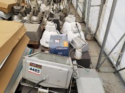 Lot de lumières extérieures 600 volts et moins