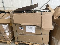 Palette de surplus de magasin non vérifié environ 17 mcx