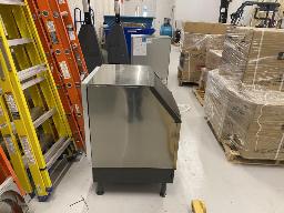 Machine à glace neuve