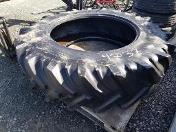 1 pneu Firestone Radical, 18.4R38, usagé