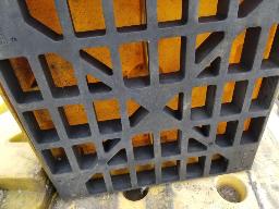 3 Bassins de rétention à l'huile à 1 baril et 1 bassin de rétention à l'huile multiple