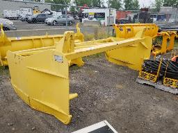 Gratte à neige 108'' avec Panier amovible 122'', attache pour rétrocaveuse CASE