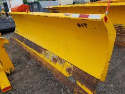 GRYB-Gratte à neige 14', attache Volvo