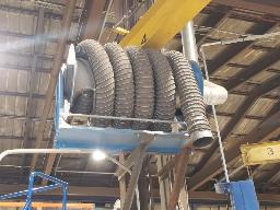 Dévidoir avec tuyau sur dévidoir évacuation tuyau d'échappement