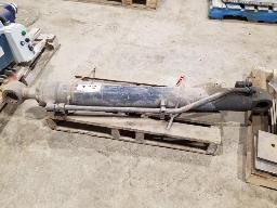 Cylindre hydraulique pour JOHN DEERE 270 ou 300