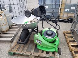 Tondeuse LAWN BOY, brouette et épandeur