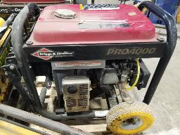 BRIGGS STRATON PRO 4000-Génératrice vérifiée 13-02-2025, 110/220 volts