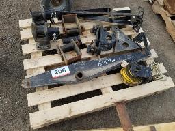 Lot de pièces variées pour camion