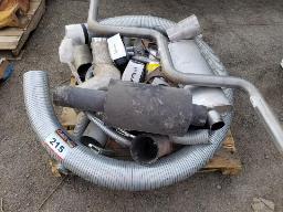 Lot de pièces de silencieux: tuyaux, collets et plus