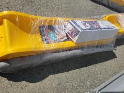 Équipements neufs pour module de jeux: 1 glissade 6'+1 mur d'escalade+1 balançoire double